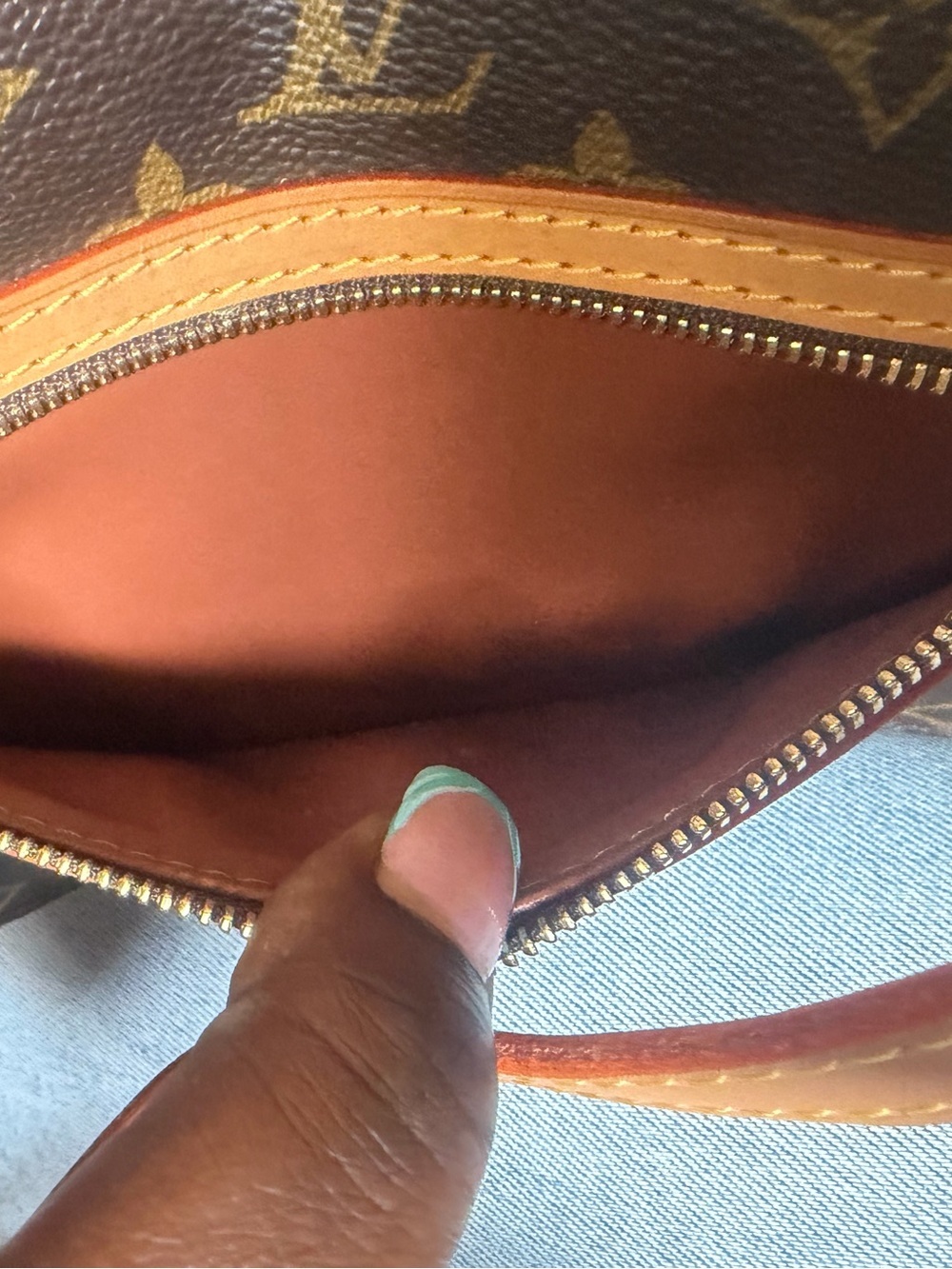 LOUIS VUITTON MONOGRAM SAINT GERMAIN SHOULDER BAG - Picture 15 of 16
